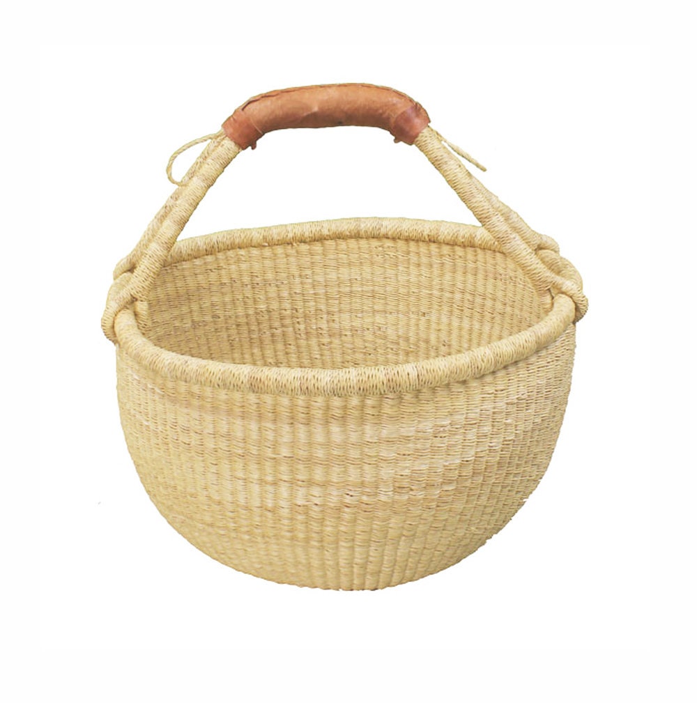 Medium Round Bolga Market Basket - with Leather Handle